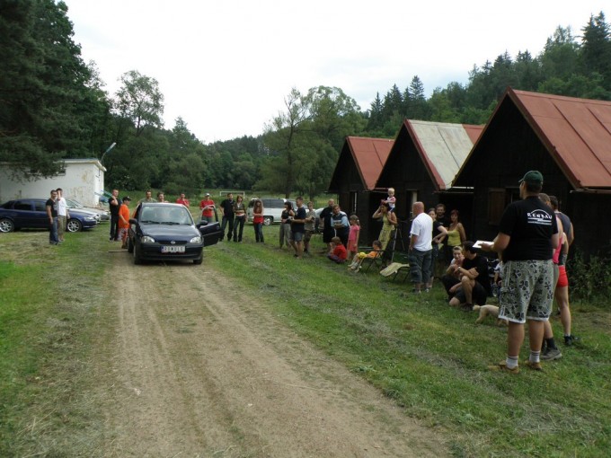 050.jpg